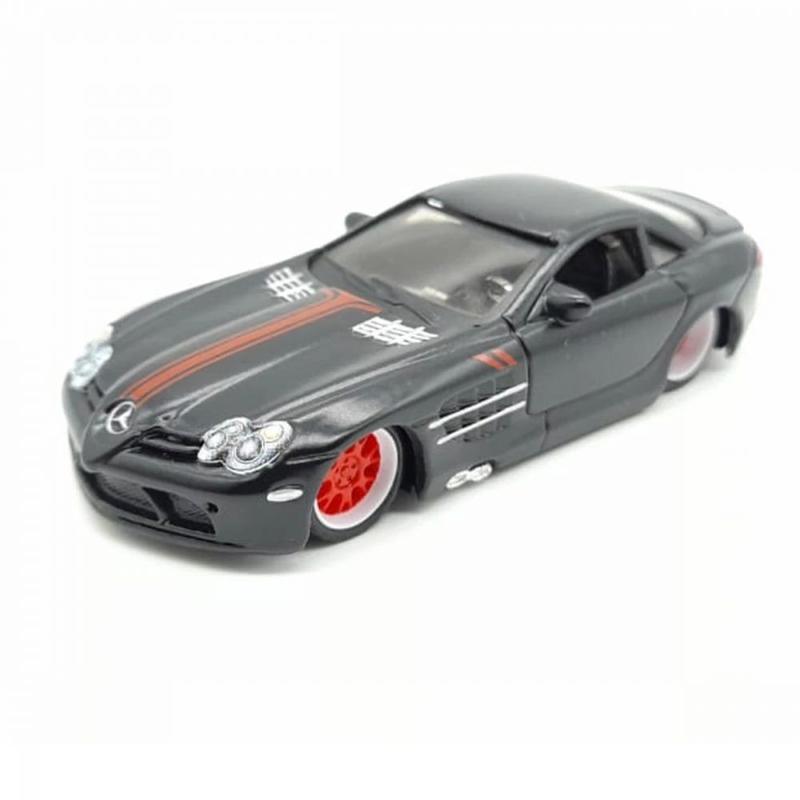 1/64 マイスト レッカー車 Mercedes SLR McLaren Miniatura Mercedes Slr Mclaren 1:64 Maisto - Carrinhos e Cia